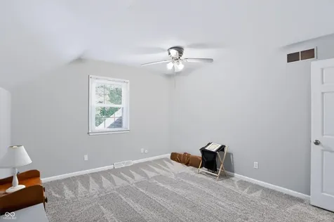 113 N White Horse Lane Fishers IN 46038