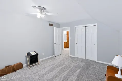 113 N White Horse Lane Fishers IN 46038