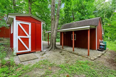 113 N White Horse Lane Fishers IN 46038
