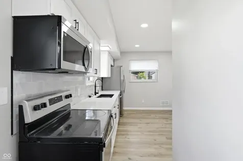 1154 W 37th Street Indianapolis IN 46208