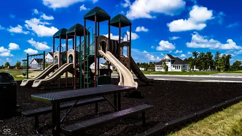 6141 Mill Hill Way Mccordsville IN 46055