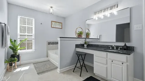 13387 Allegiance Drive Fishers IN 46037