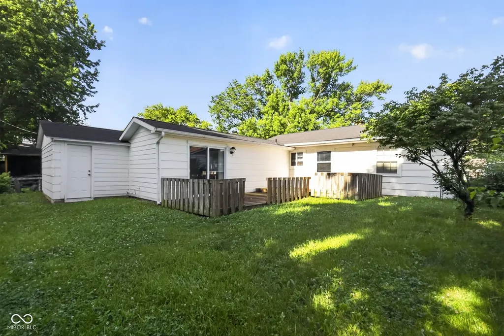 3301 Auburn Drive Indianapolis IN 46224