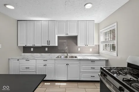 3301 Auburn Drive Indianapolis IN 46224