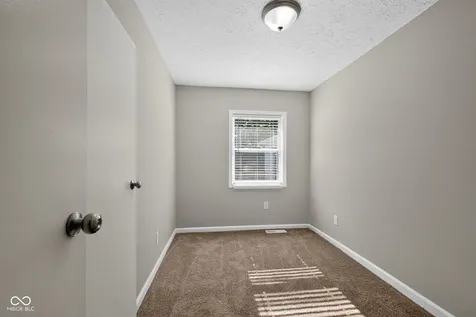 3301 Auburn Drive Indianapolis IN 46224