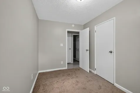 3301 Auburn Drive Indianapolis IN 46224