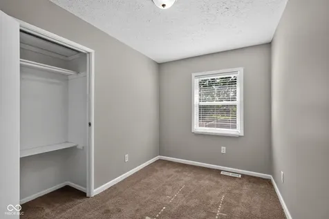 3301 Auburn Drive Indianapolis IN 46224