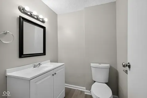 3301 Auburn Drive Indianapolis IN 46224