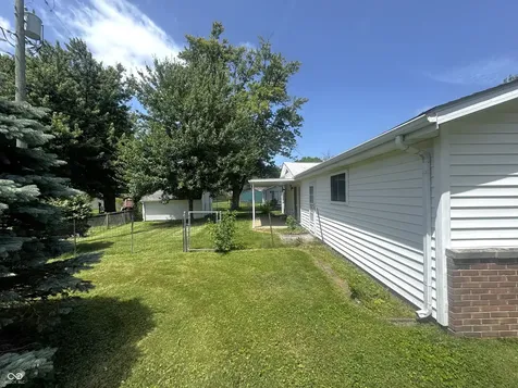 907 North Crawfordsville IN 47933