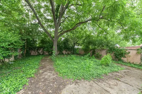 5017 E 14th Street Indianapolis IN 46201