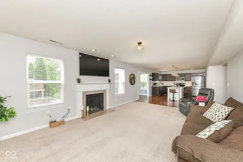10573 Cobton Circle Noblesville IN 46060