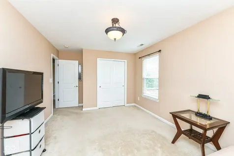 10573 Cobton Circle Noblesville IN 46060