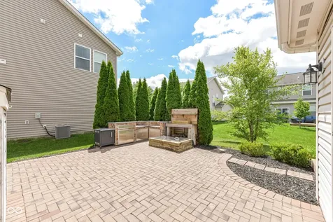 10573 Cobton Circle Noblesville IN 46060