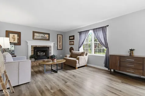 8252 Portside Avon IN 46123