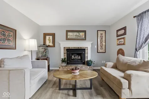 8252 Portside Avon IN 46123
