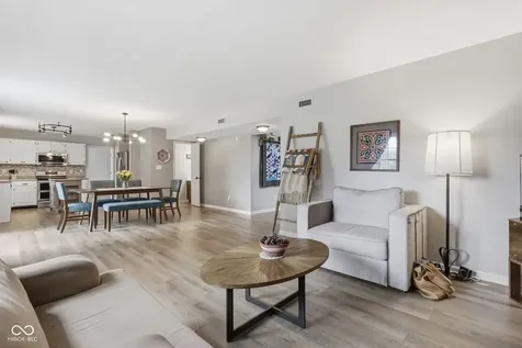 8252 Portside Avon IN 46123