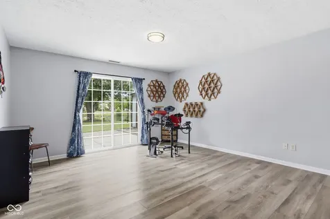 8252 Portside Avon IN 46123