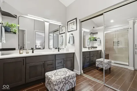 8252 Portside Avon IN 46123