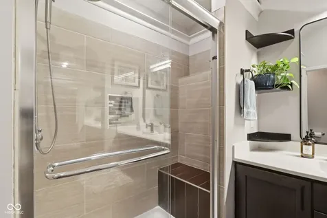 8252 Portside Avon IN 46123