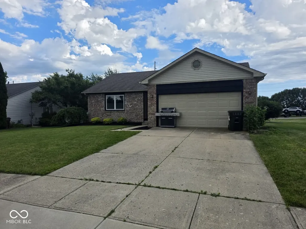 271 Bear Story Court Greenfield IN 46140