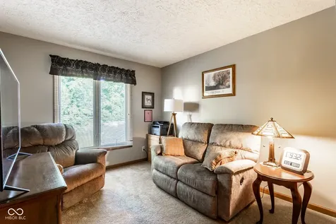 592 Heckman Drive Greenwood IN 46142