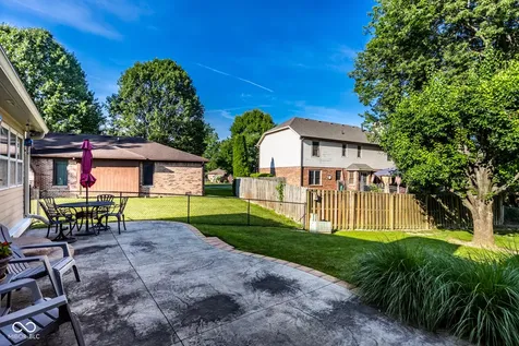 592 Heckman Drive Greenwood IN 46142