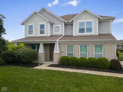 13824 Fieldcrest Drive Mccordsville IN 46055