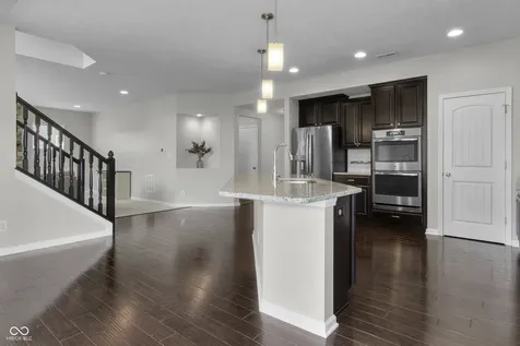 13824 Fieldcrest Drive Mccordsville IN 46055