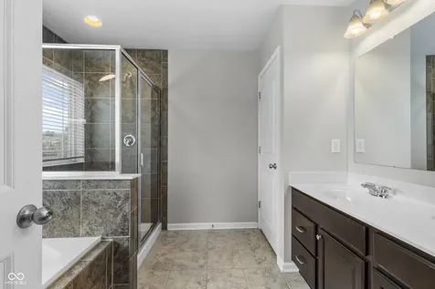 13824 Fieldcrest Drive Mccordsville IN 46055