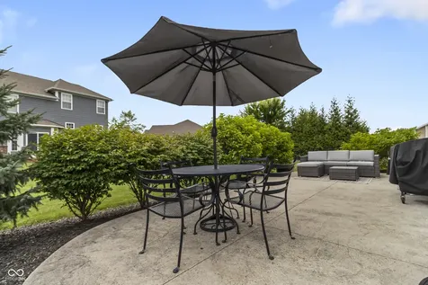 13824 Fieldcrest Drive Mccordsville IN 46055