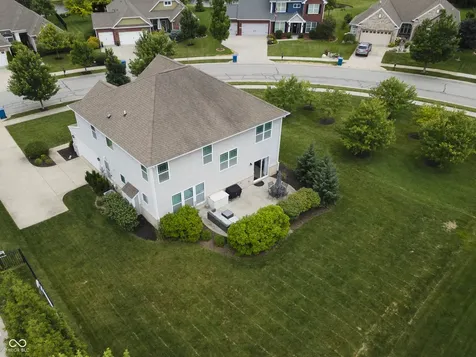 13824 Fieldcrest Drive Mccordsville IN 46055
