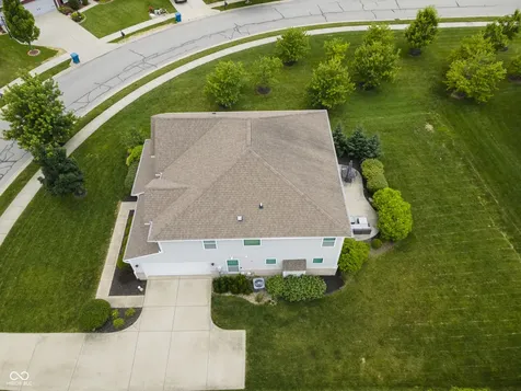 13824 Fieldcrest Drive Mccordsville IN 46055
