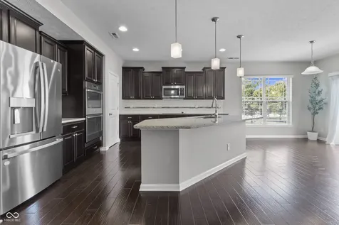 13824 Fieldcrest Drive Mccordsville IN 46055