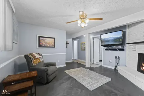 1217 Ridgepointe Drive Indianapolis IN 46234