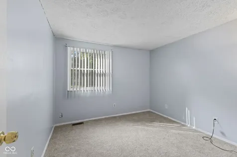 1217 Ridgepointe Drive Indianapolis IN 46234