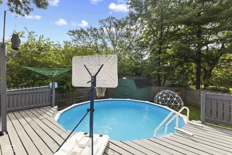 1217 Ridgepointe Drive Indianapolis IN 46234