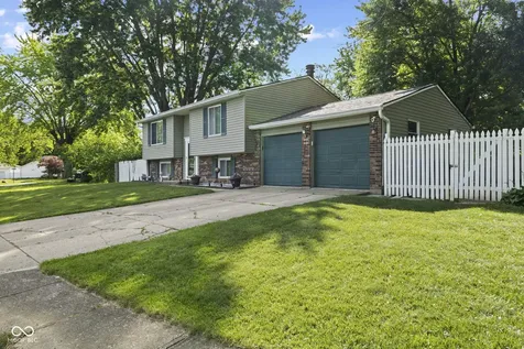 1217 Ridgepointe Drive Indianapolis IN 46234
