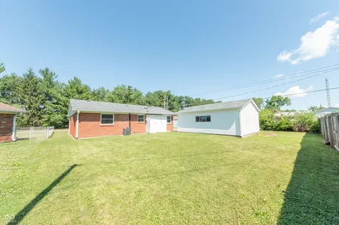 1215 N Gladstone Avenue Columbus IN 47201
