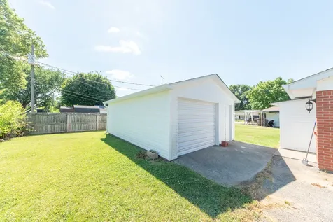 1215 N Gladstone Avenue Columbus IN 47201