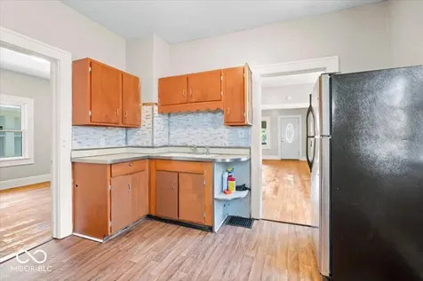 524 N Bradley Avenue Indianapolis IN 46201