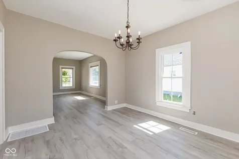 1707 W 8th Street Anderson IN 46016