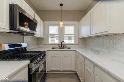 1707 W 8th Street Anderson IN 46016