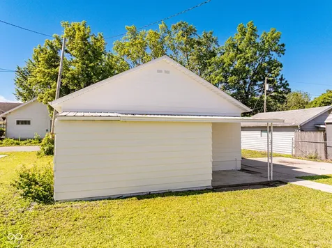 1707 W 8th Street Anderson IN 46016