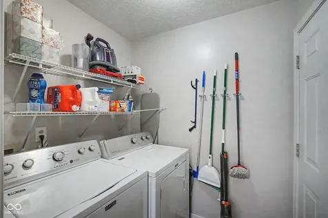 7244 Bradford Woods Way Indianapolis IN 46268