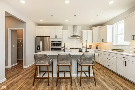 7033 Belvedere Lane Mccordsville IN 46055