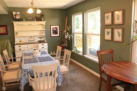5698 N Bluegrass Circle Lafayette IN 47905