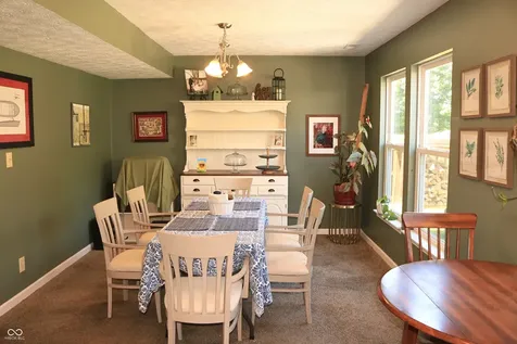 5698 N Bluegrass Circle Lafayette IN 47905