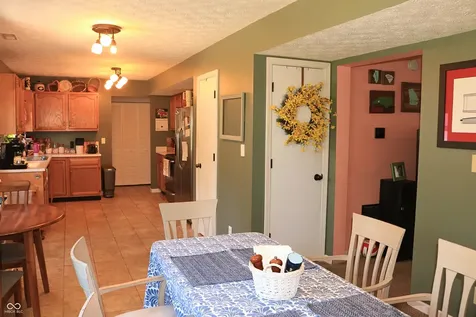 5698 N Bluegrass Circle Lafayette IN 47905