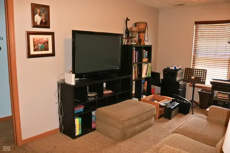 5698 N Bluegrass Circle Lafayette IN 47905