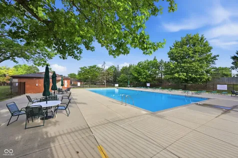 9278 Oak Run East Drive Indianapolis IN 46260